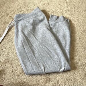Woman’s calvin Klein Sweatpants